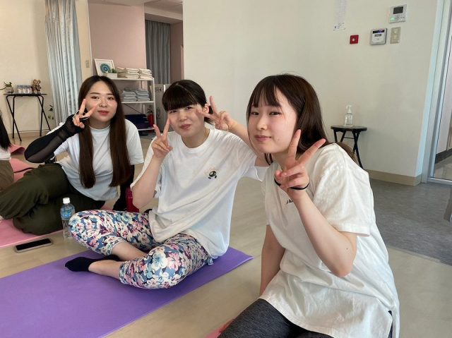 【エステティックビューティ学科】ヨガレッスンを受けてきました🧘‍♂️