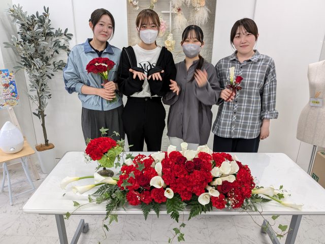 【ブライダルスペシャリスト学科】フラワー実習Ⅱ💐